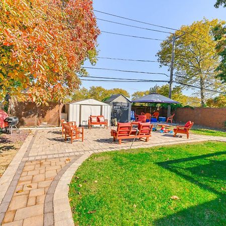 Central Elmont Studio With Great Outdoor Space! Exteriör bild